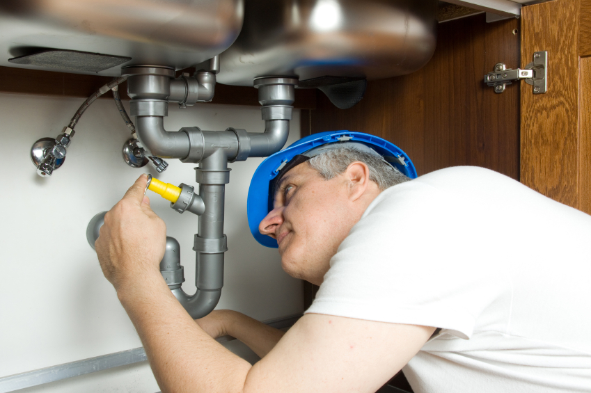 Klempner beim Arbeiten