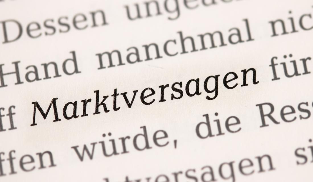 angedeuteter Zeitungstext