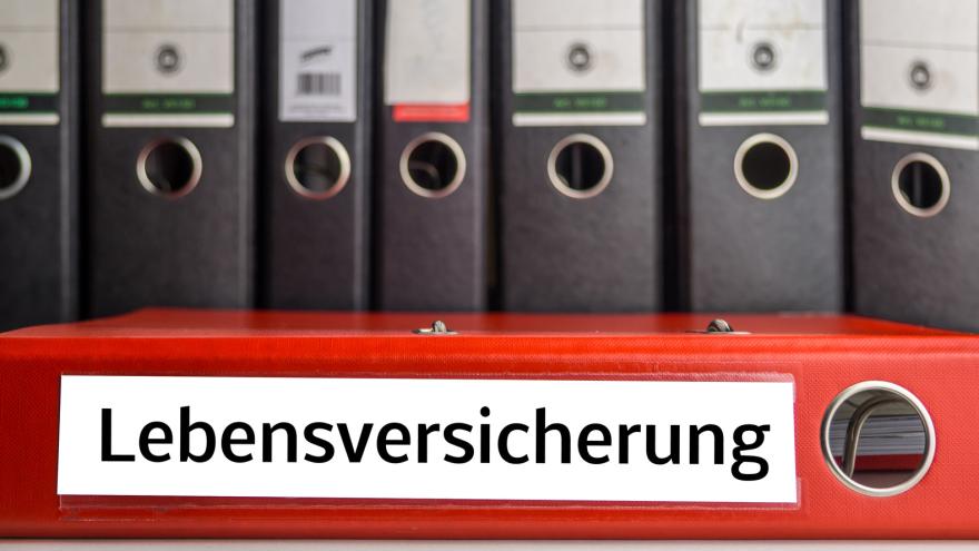 Standmitteilung Versicherer Informieren Zu Wenig Uber Vertrage Verbraucherzentrale