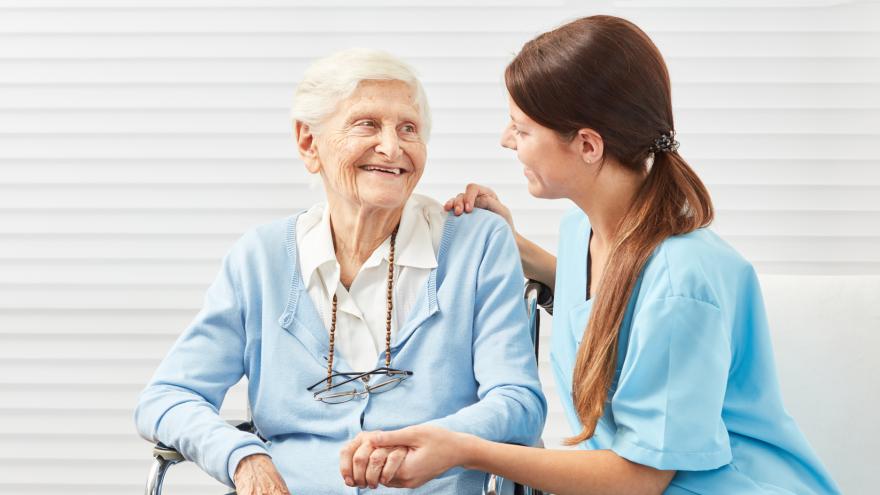 Pflegeheim Seniorin
